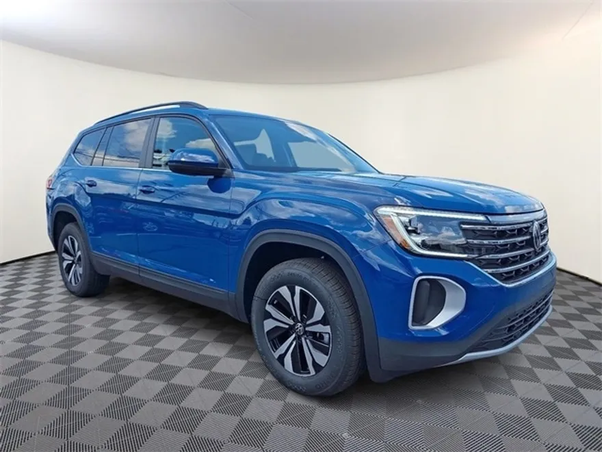 2025 Volkswagen Atlas SE photo 1