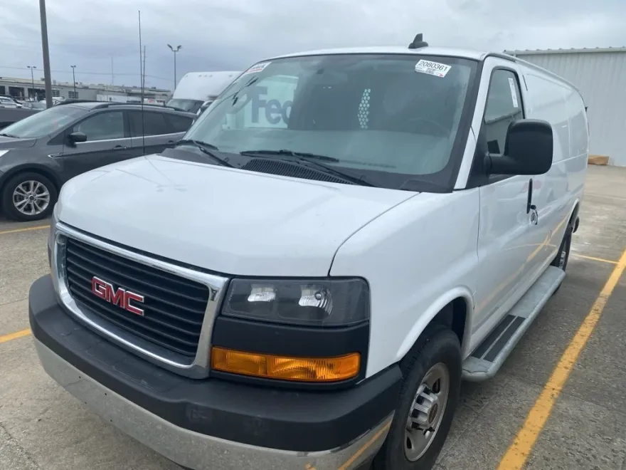 2023 Gmc Savana Cargo 2500 photo 1