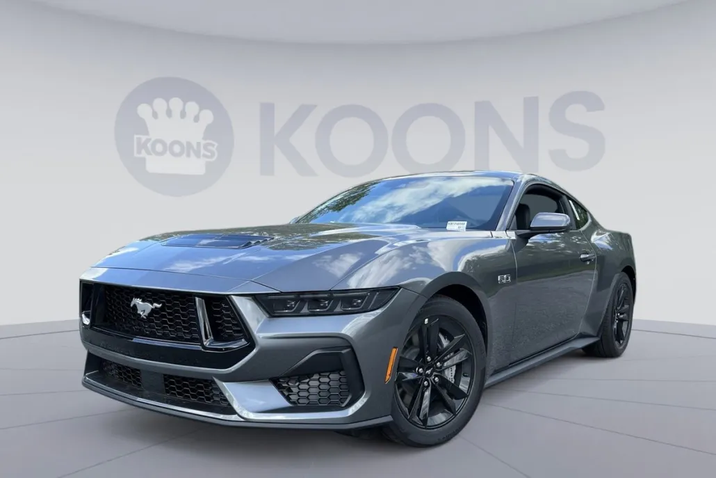 2025 Ford Mustang GT photo 1