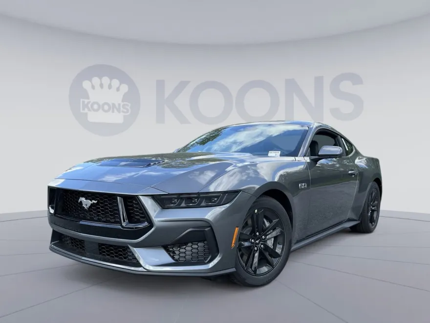 2025 Ford Mustang GT photo 1