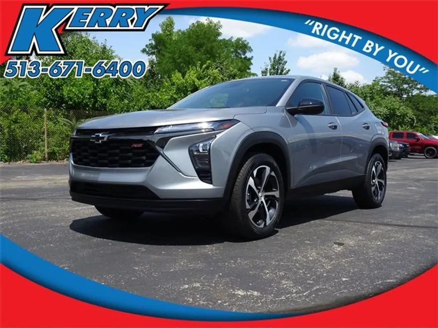 2024 Chevrolet Trax photo 1