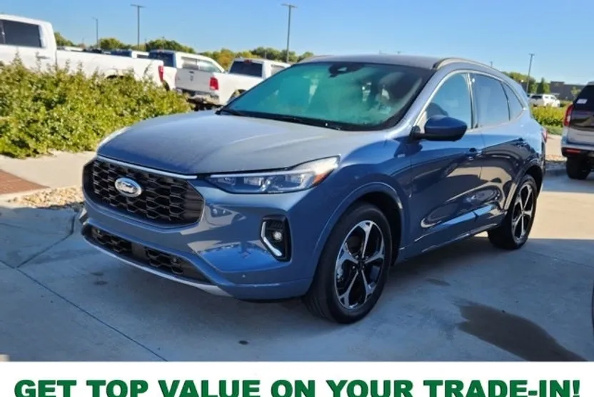2023 Ford Escape Hybrid ST-Line Elite photo 1