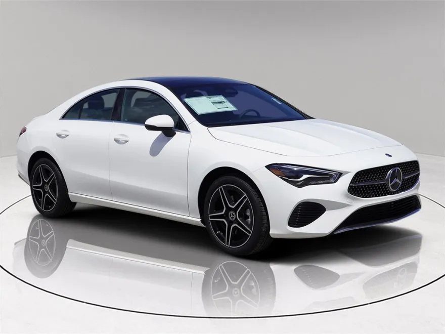 2026 Mercedes Benz CLA 250 4MATIC photo 1