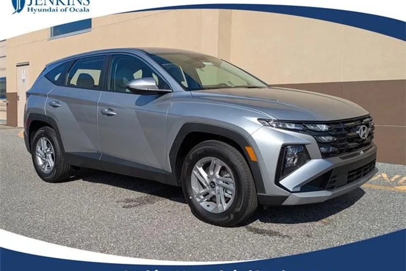 2026 Hyundai Tucson SE photo 1