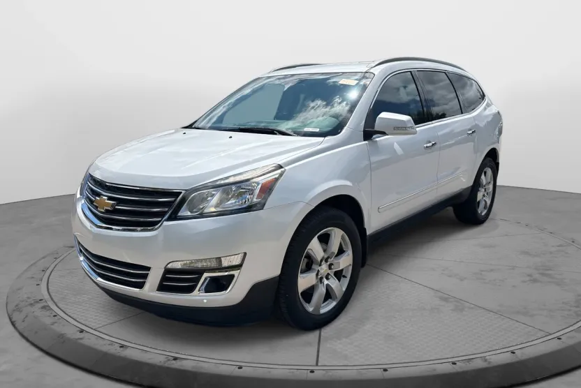 2016 Chevrolet Traverse LTZ photo 1
