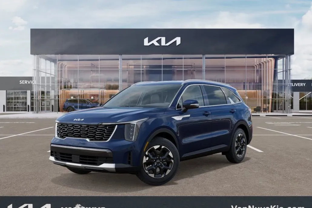 2025 Kia Sorento S photo 1