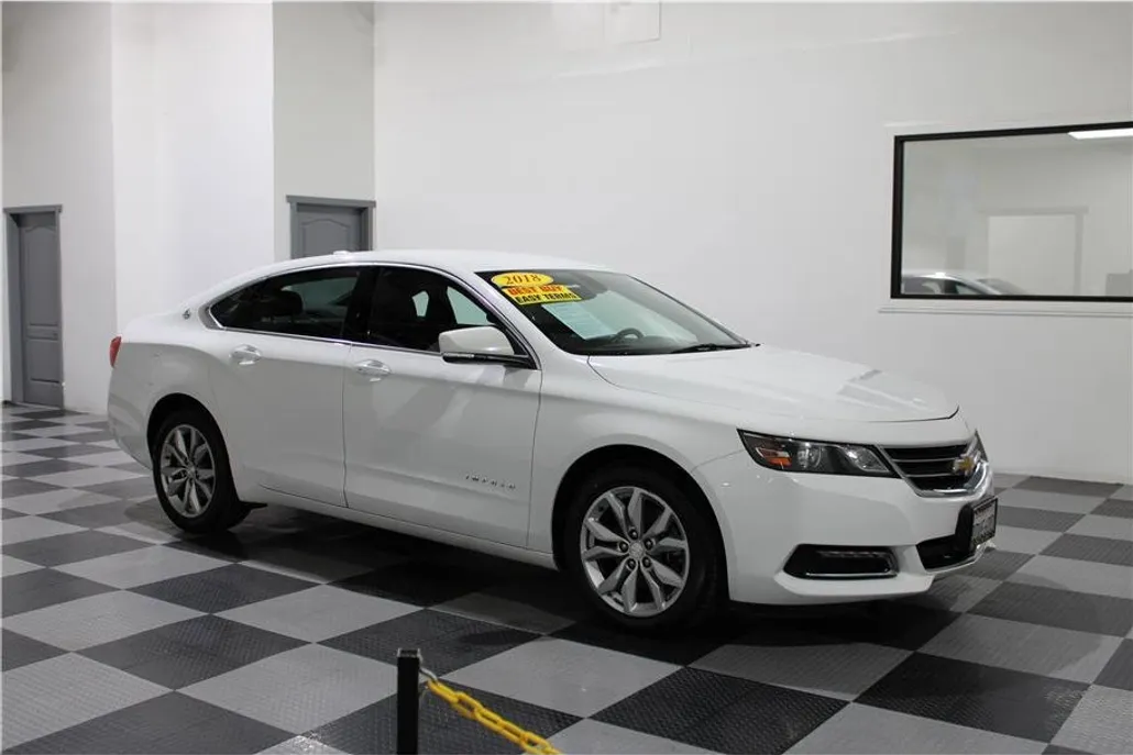 2018 Chevrolet Impala 1LT photo 1