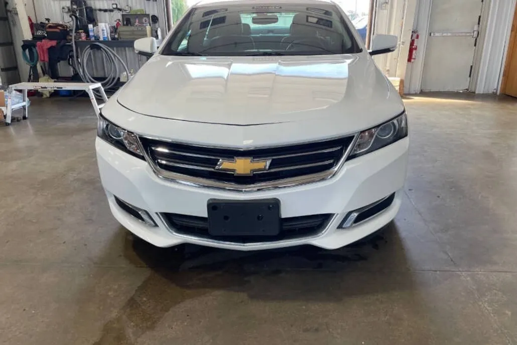 2016 Chevrolet Impala 1LT photo 1