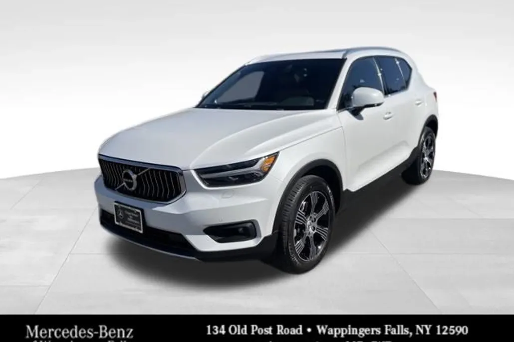 2022 Volvo XC40 T5 Inscription photo 1