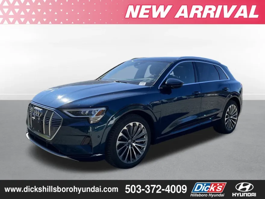 2019 Audi e-tron Prestige photo 1