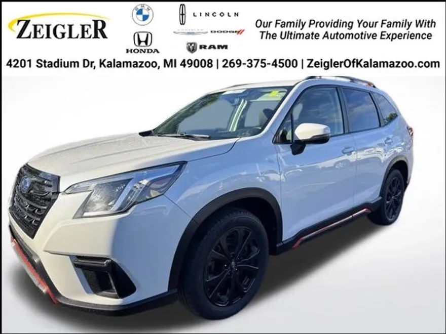 2022 Subaru Forester Sport photo 1