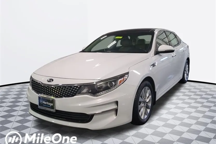 2018 Kia Optima EX photo 1