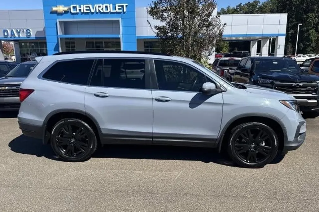 2022 Honda Pilot Special Edition photo 1