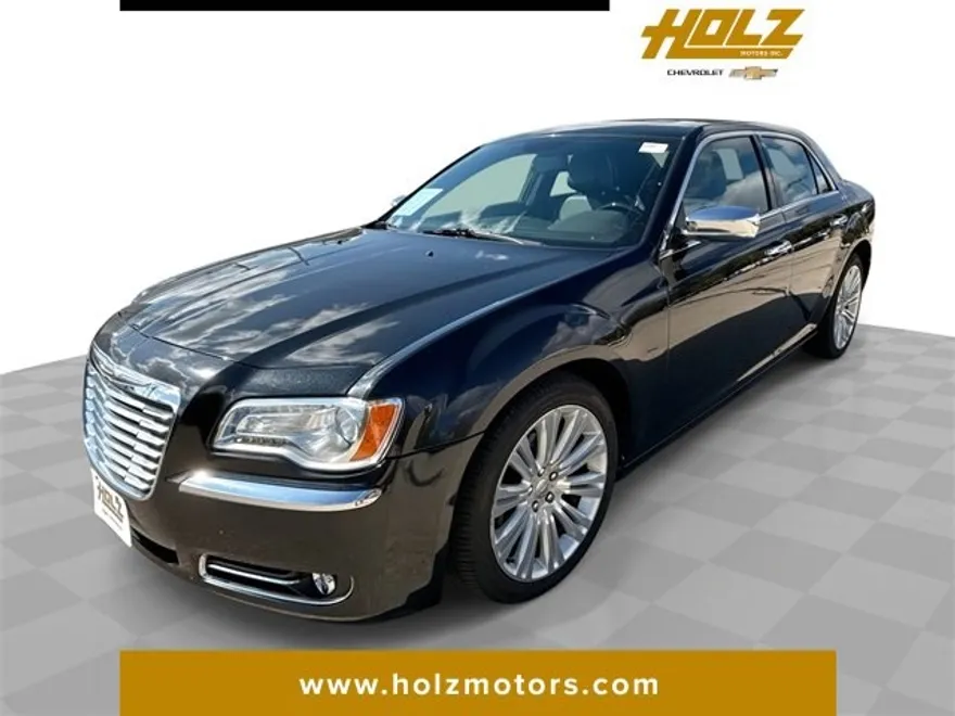 2014 Chrysler 300 photo 1