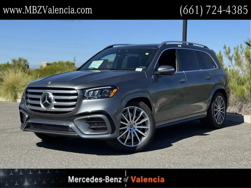 2025 Mercedes Benz GLS 450 4MATIC photo 1