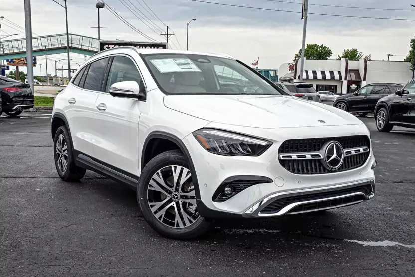 2025 Mercedes Benz GLA 250 4MATIC photo 1