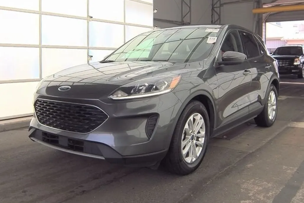 2020 Ford Escape SE photo 1