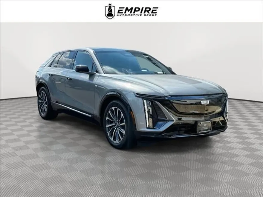 2024 Cadillac Lyriq Sport photo 1