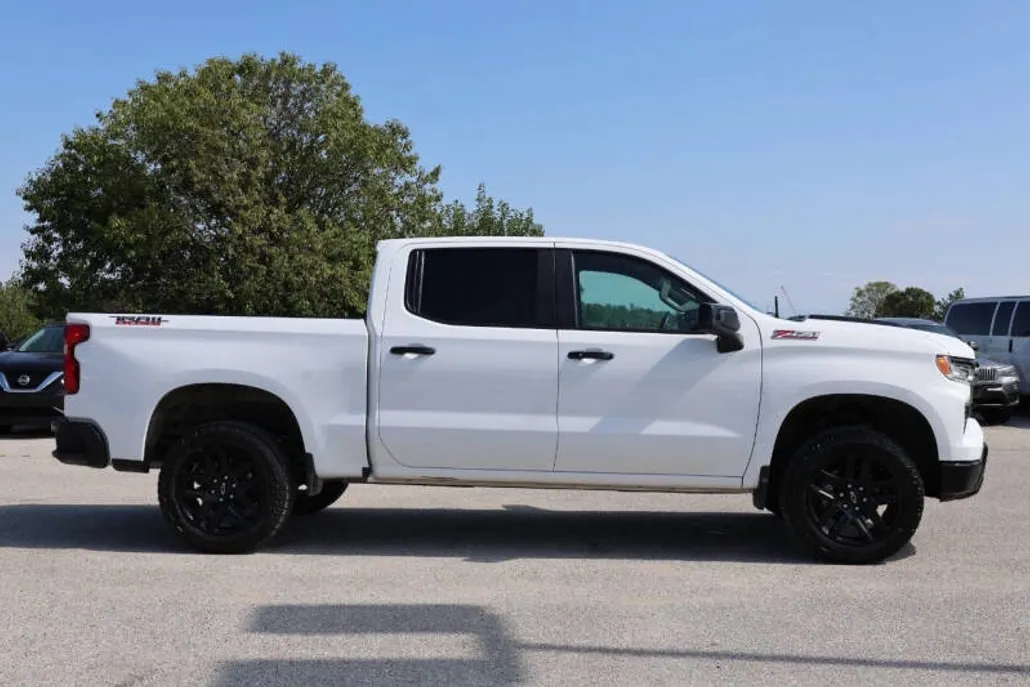 2023 Chevrolet Silverado 1500 LT Trail Boss photo 1