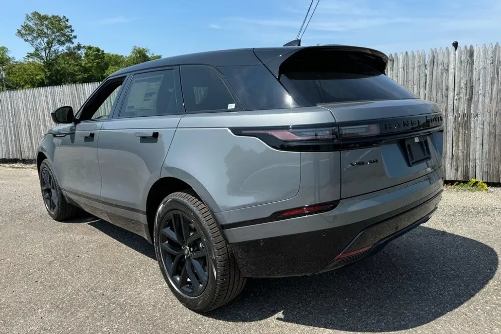 2026 Land Rover Range Rover Velar SE photo 1