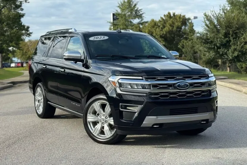 2023 Ford Expedition Platinum photo 1