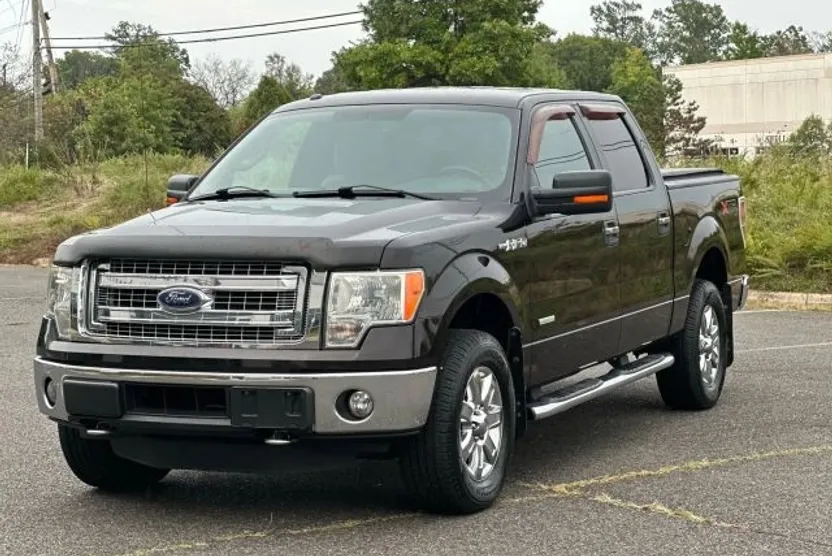 2014 Ford F-150 XLT photo 1