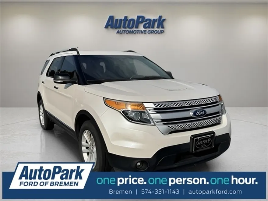 2015 Ford Explorer XLT photo 1