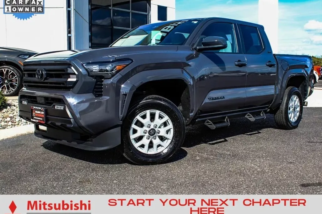 2024 Toyota Tacoma SR5 photo 1