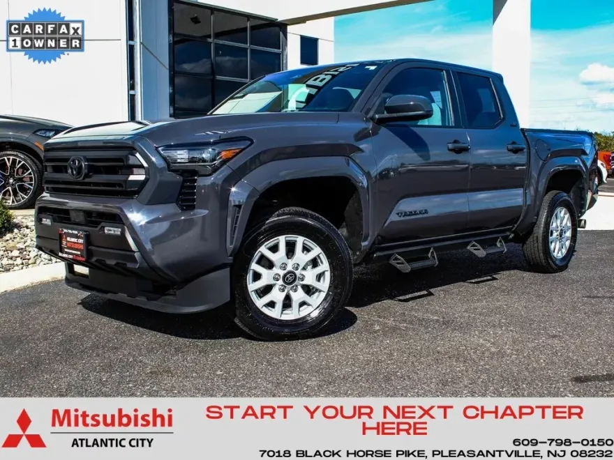 2024 Toyota Tacoma SR5 photo 1
