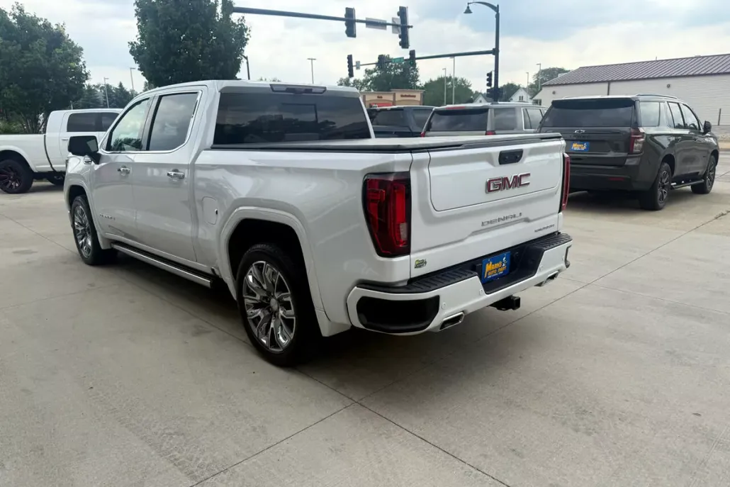 2023 Gmc Sierra 1500 Denali photo 1