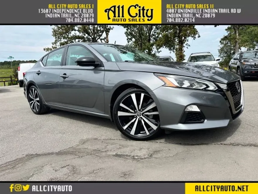 2020 Nissan Altima 2.5 SR photo 1