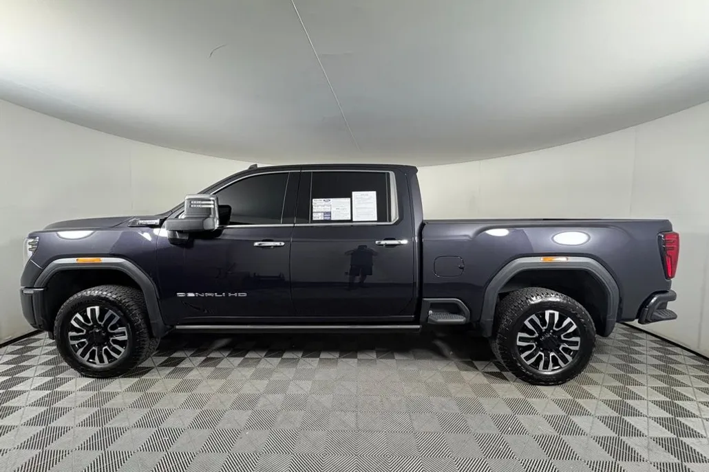 2024 Gmc Sierra 2500 HD Denali Ultimate photo 1
