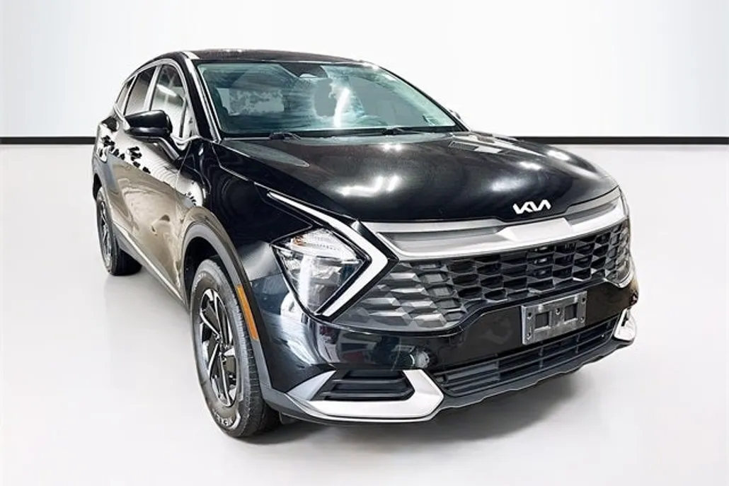 2023 Kia Sportage LX photo 1