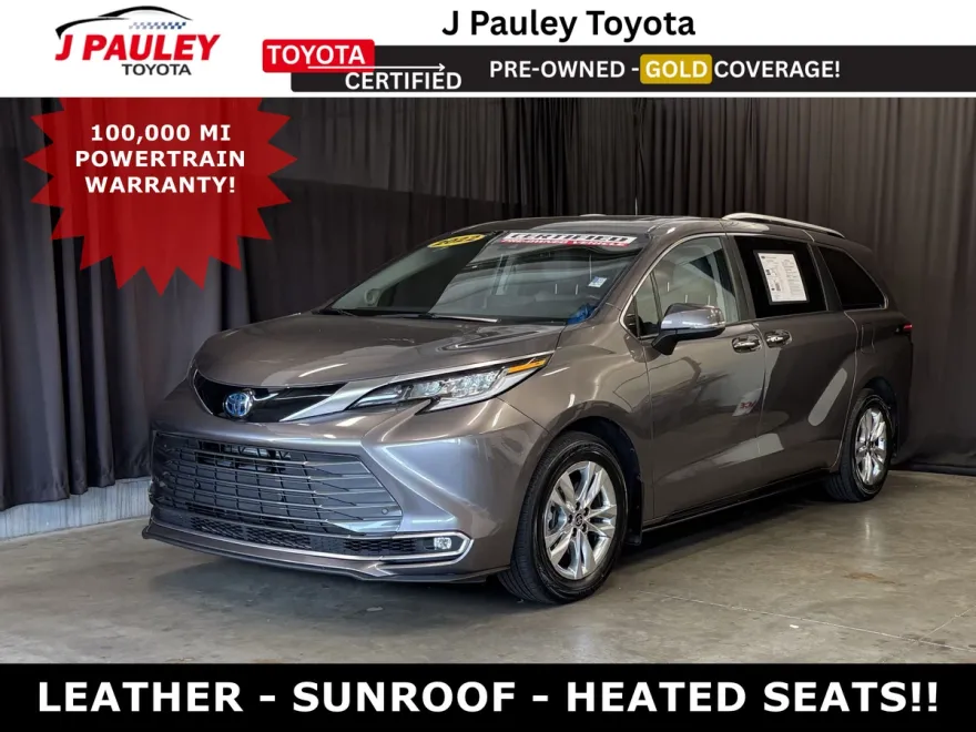 2022 Toyota Sienna Limited photo 1