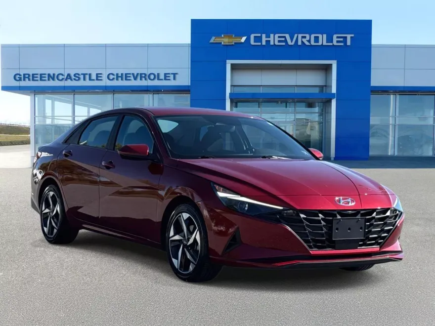 2023 Hyundai Elantra SEL photo 1