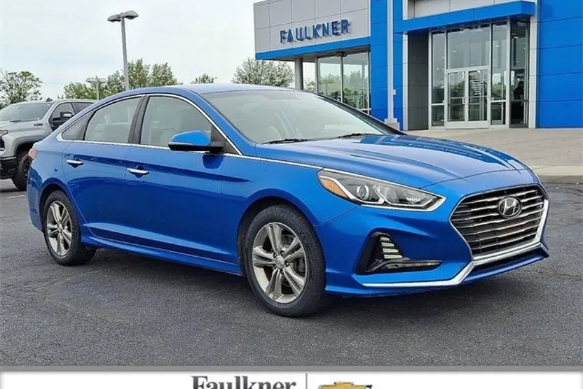 2018 Hyundai Sonata SEL photo 1