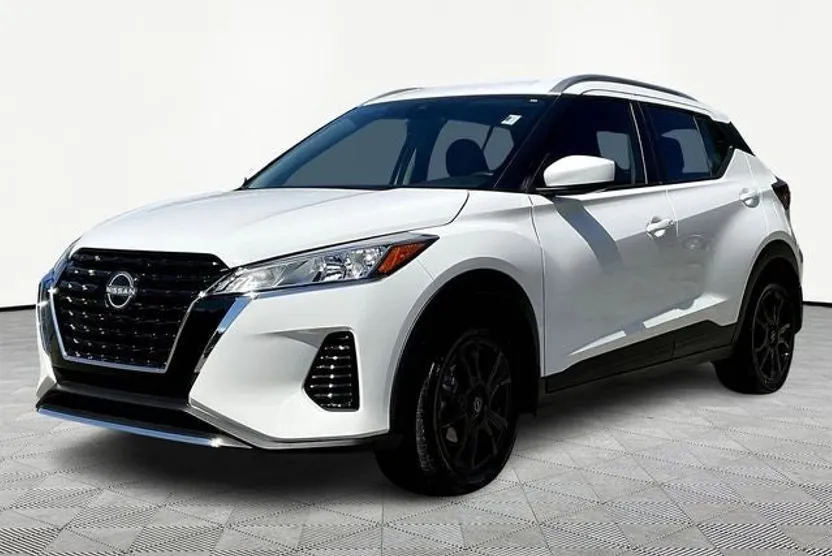 2024 Nissan Kicks SV photo 1
