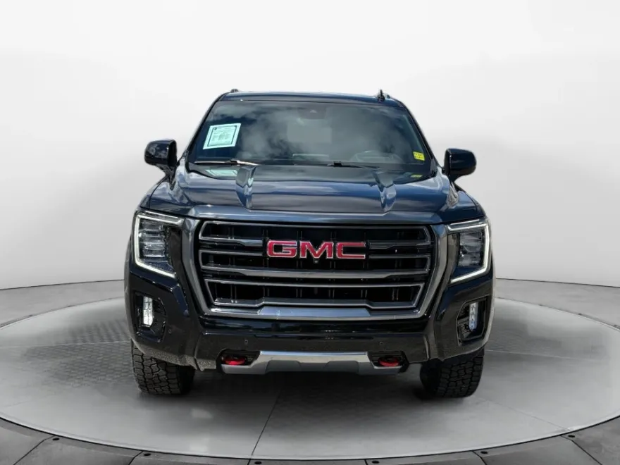 2024 Gmc Yukon AT4 photo 1
