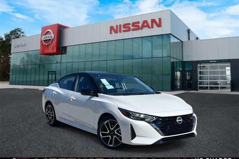 2025 Nissan Sentra SR photo 1