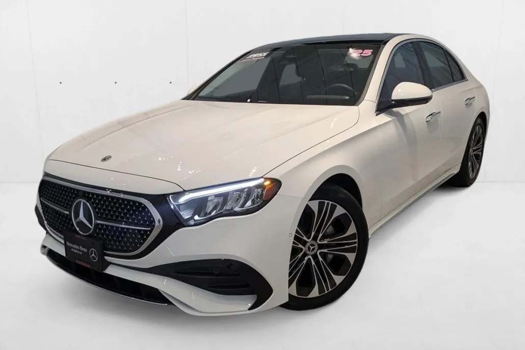 2025 Mercedes Benz E 350 4MATIC Sedan photo 1