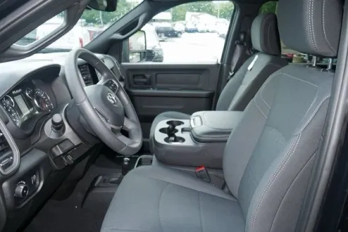 2024 Ram 2500 Tradesman photo 2