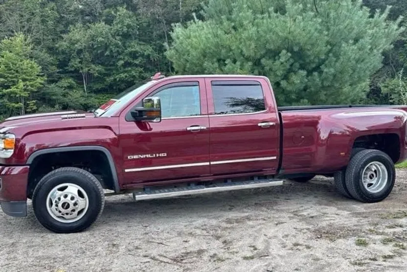 2017 Gmc Sierra Denali photo 1