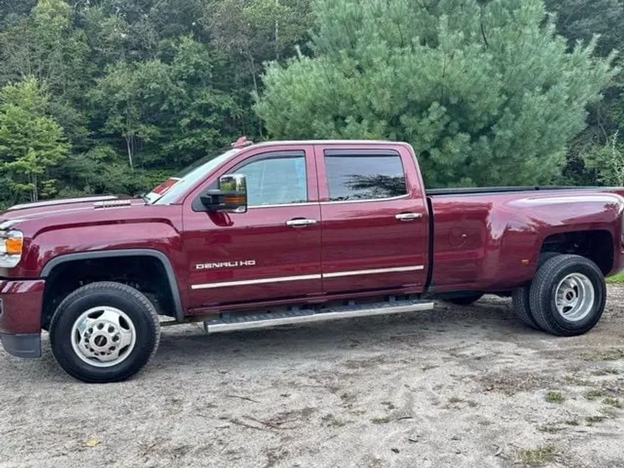 2017 Gmc Sierra Denali photo 1