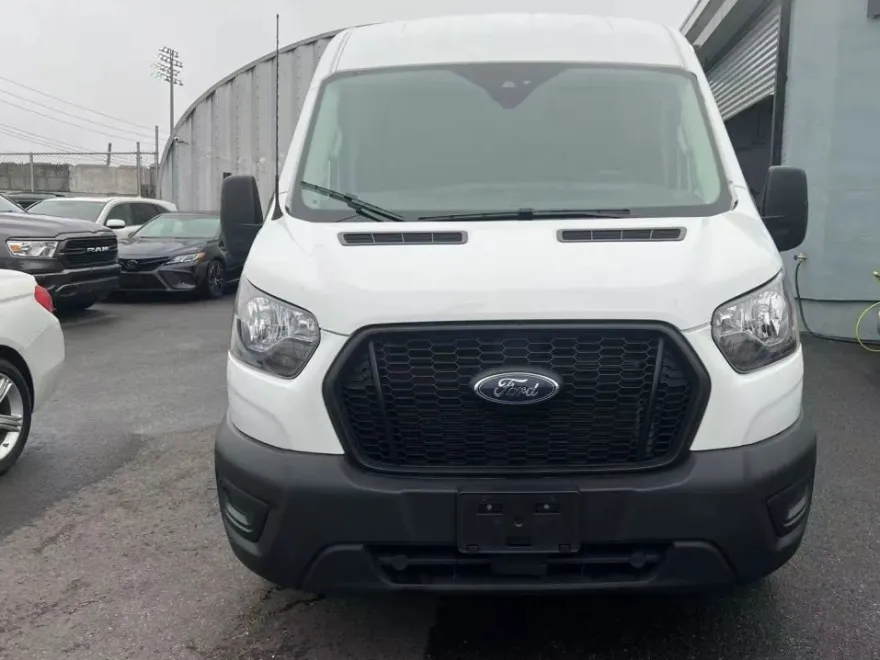 2020 Ford Transit Passenger XL Van photo 1