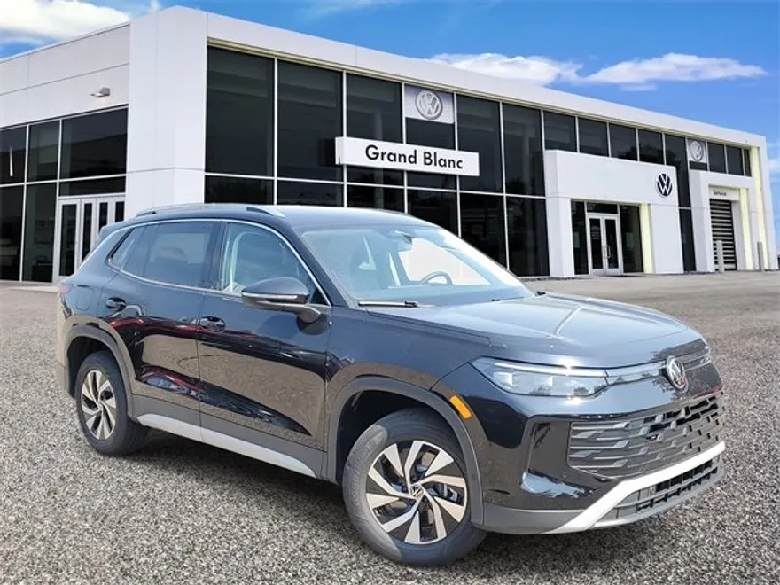 2025 Volkswagen Tiguan S photo 1
