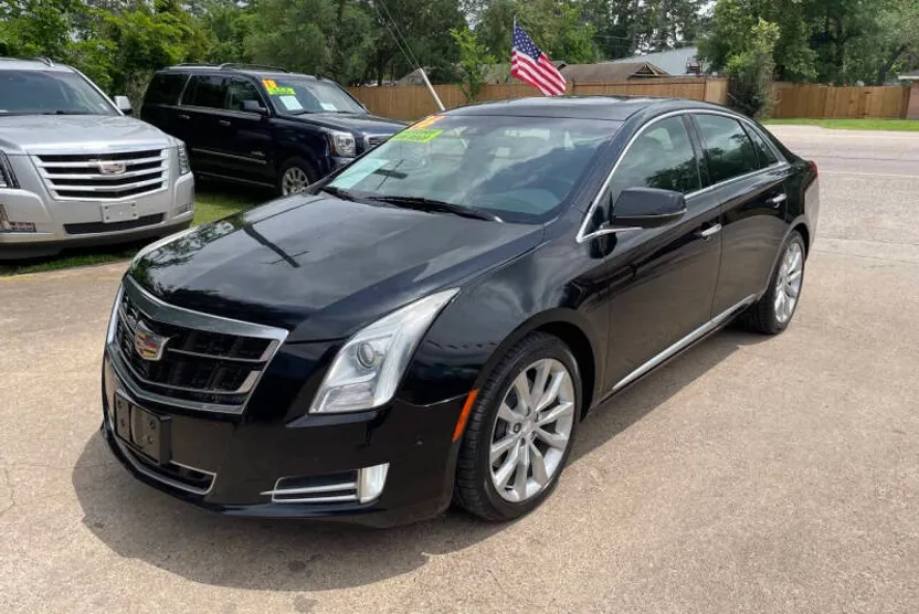 2016 Cadillac XTS Luxury photo 1