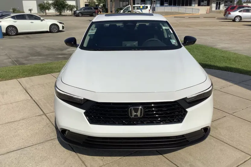 2025 Honda Accord SE photo 1