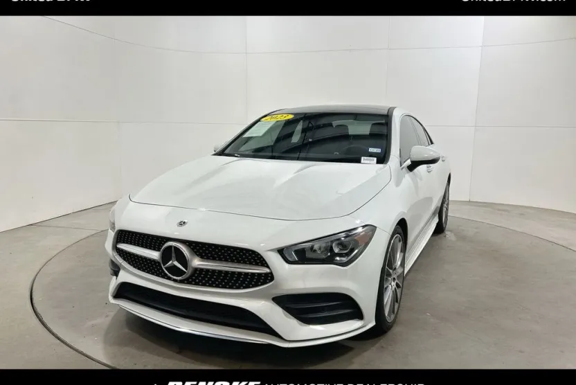 2023 Mercedes Benz CLA 250 4MATIC photo 1