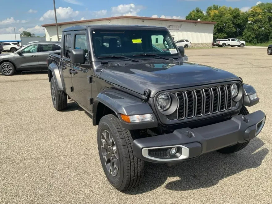2025 Jeep Gladiator Sport photo 1