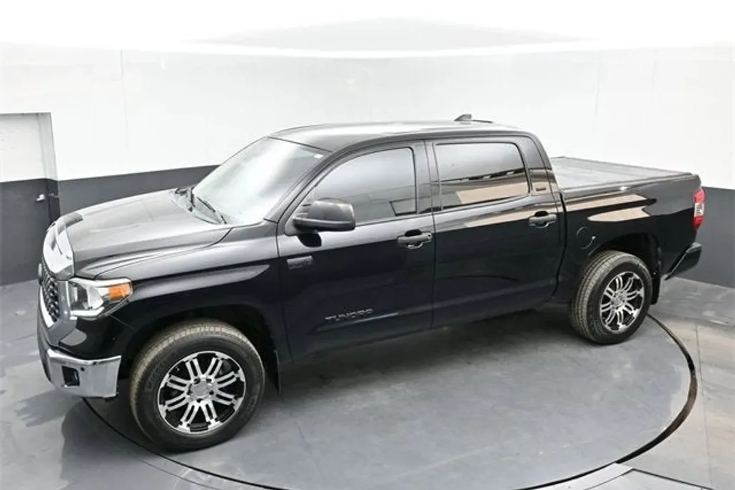 2020 Toyota Tundra SR5 Grade photo 1